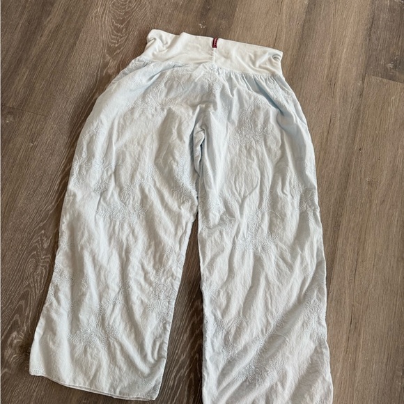 Set of Two - Hard Tail Light Blue & Nine Bird Capri Pants Set Wide Leg - Large - Picture 8 of 8